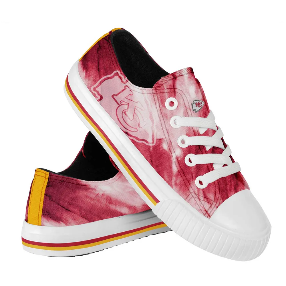 slachtoffer Rafflesia Arnoldi schudden Lids Kansas City Chiefs FOCO Youth Tie-Dye Canvas Sneakers | The Shops at  Willow Bend