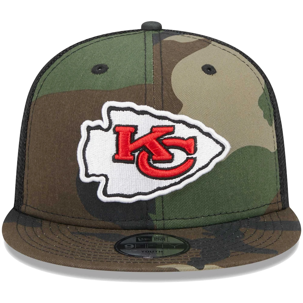 Youth New Era Camo Kansas City Chiefs  Main Trucker 9FIFTY Snapback Hat