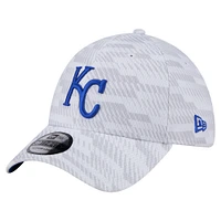 Men's New Era  White Kansas City Royals Graded 39THIRTY Stretch Fit Hat