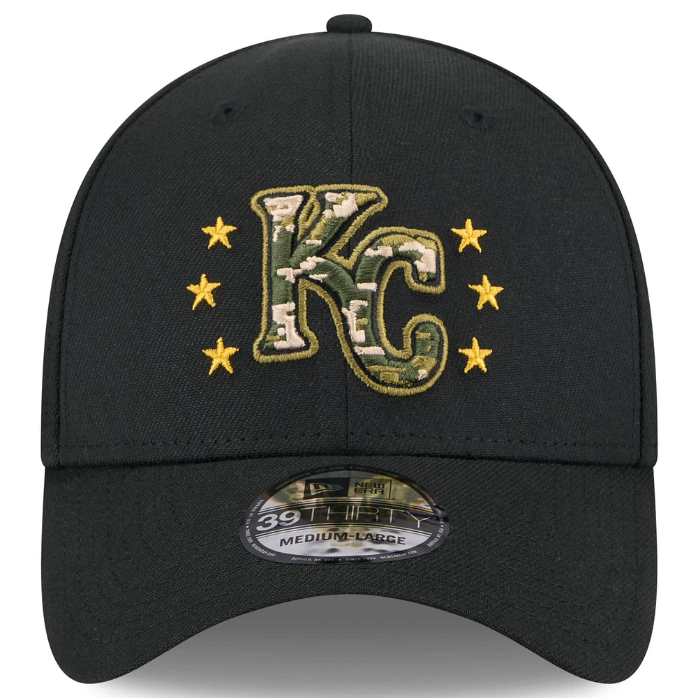 Casquette flexible 39THIRTY pour la Journée des forces armées 2024 Royals de Kansas City New Era noire hommes