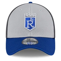 Men's New Era  Gray/Royal Kansas City Royals 2025 Batting Practice 39THIRTY Flex Hat