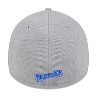 Men's New Era Gray Kansas City Royals Active Pivot 39THIRTY Flex Hat