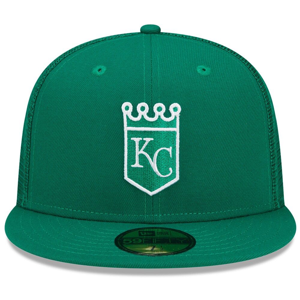 Men's New Era Green Kansas City Royals 2022 St. Patrick's Day 59FIFTY Fitted Hat