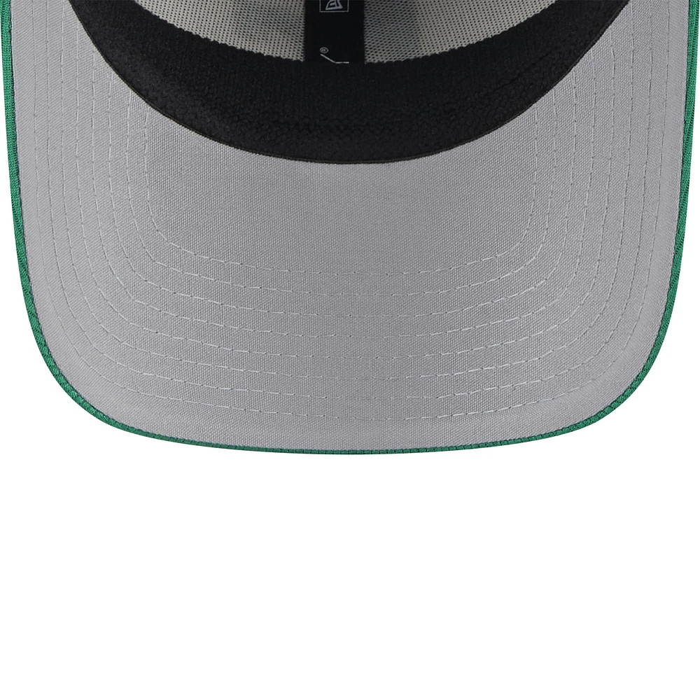 Men's New Era White/Green Kansas City Royals 2024 St. Patrick's Day 39THIRTY Flex Fit Hat