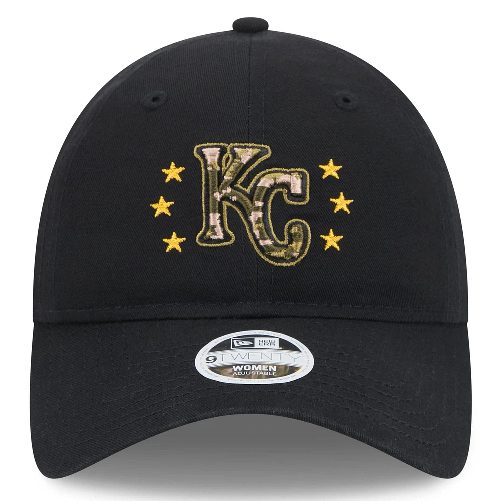 Casquette ajustable 9TWENTY pour la Journée des forces armées 2024 New Era noire des Royals de Kansas City pour femme