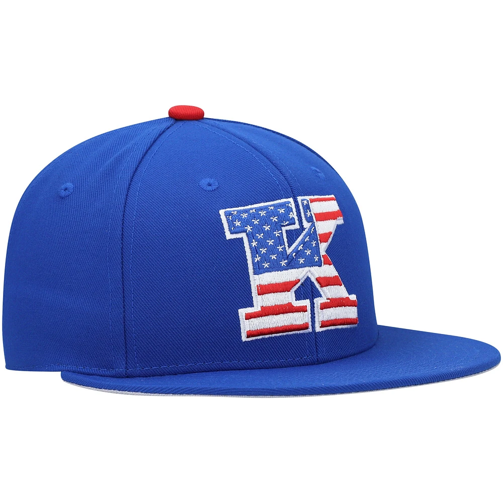 Casquette de baseball ajustée sur le terrain Royal Kansas Jayhawks adidas pour hommes