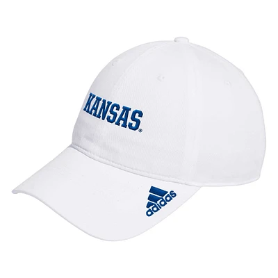 Casquette ajustable et ample avec logo du vestiaire des Kansas Jayhawks adidas pour hommes, blanc