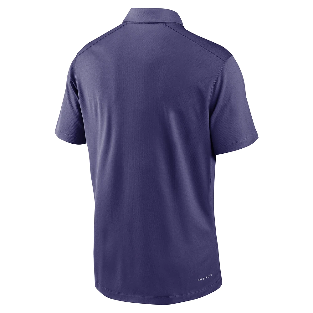 Polo de performance Nike Kansas State Wildcats 2024 Sideline Victory Coaches pour homme, violet