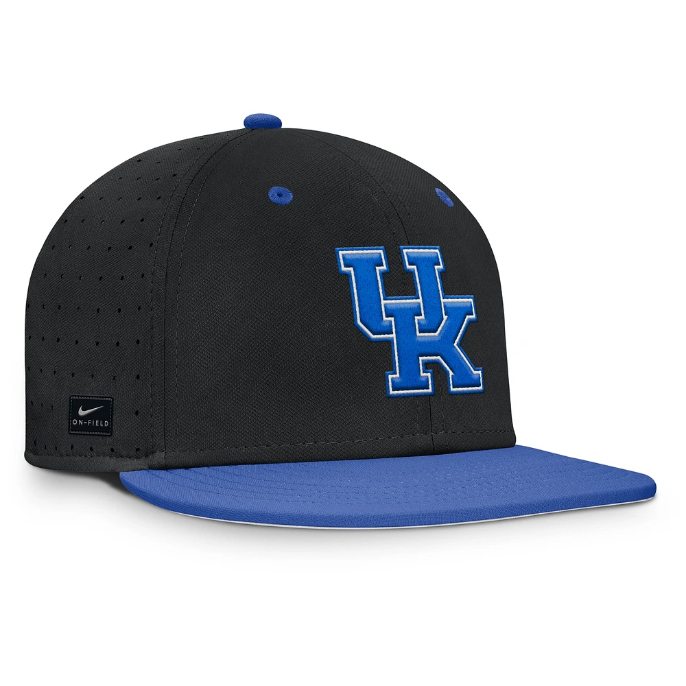 Men's Nike Black Kentucky Wildcats On-Field Dugout True Performance Fitted Hat