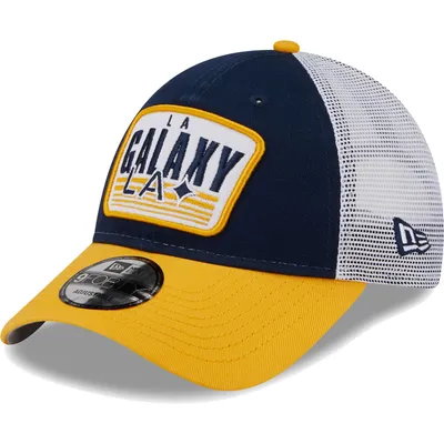 Casquette New Era bleu marine/dorée LA Galaxy Patch 9FORTY Trucker Snapback pour homme