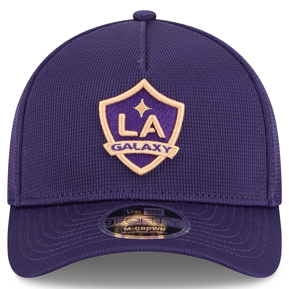 Casquette ajustable New Era Purple LA Galaxy 2025 Jersey Hook 9FORTY M-Crown pour homme