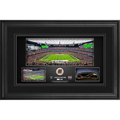 Collage panoramique du stade des Raiders de Las Vegas 10" x 18" avec un morceau de ballon de football utilisé lors du match - Édition limitée à 500 exemplaires
