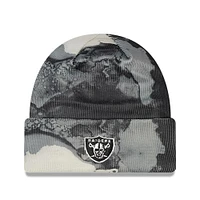 Men's New Era Black Las Vegas Raiders 2022 Sideline - Ink Dye Cuffed Knit Hat