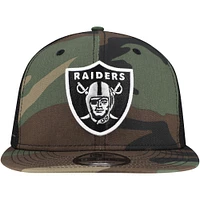 Men's New Era Camo Las Vegas Raiders  Main Trucker 9FIFTY Snapback Hat