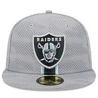 Casquette ajustée 59FIFTY Las Vegas Raiders 2024 Sideline New Era pour homme, grise