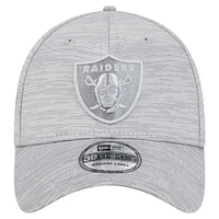 Men's New Era Gray Las Vegas Raiders  Active Tech 39THIRTY Flex Hat