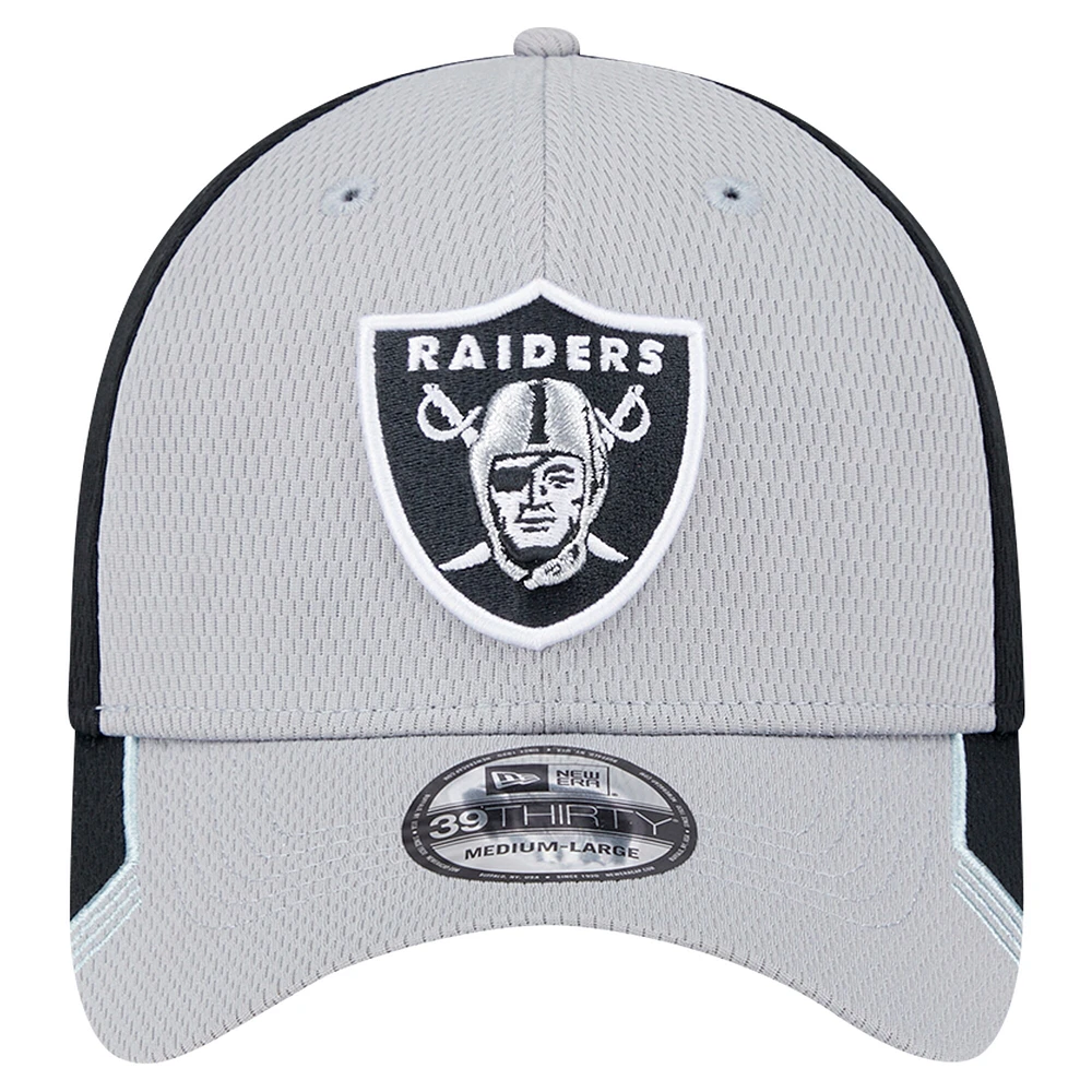 Casquette 39THIRTY Flex grise pour homme avec visière active des Las Vegas Raiders de New Era