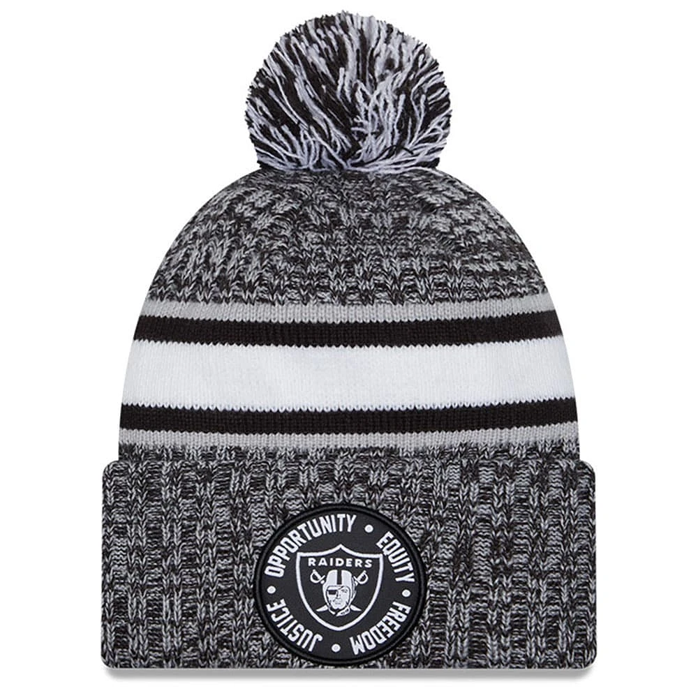 Bonnet en tricot à revers Inspire Change Las Vegas Raiders 2023 New Era Heather Black pour hommes avec pompon