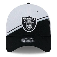 Men's New Era  White/Black Las Vegas Raiders 2023 Sideline 39THIRTY Flex Hat