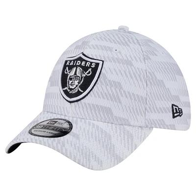 Casquette New Era blanche Las Vegas Raiders Gameday Graded 39THIRTY Flex pour homme