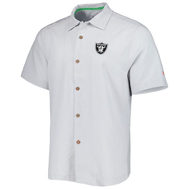 Chemise boutonnée pour homme Tommy Bahama Grey Las Vegas Raiders Coconut Point Frondly Fan Camp IslandZone