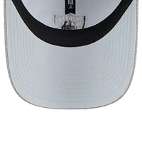 Casquette ajustable argentée Smiley 9TWENTY des Las Vegas Raiders New Era pour femme