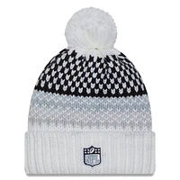 Bonnet en tricot blanc à revers Las Vegas Raiders 2023 Sideline pour femme avec pompon New Era