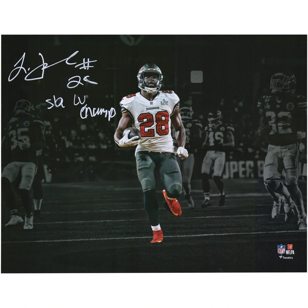 Devin White Tampa Bay Buccaneers Autographed 16 x 20 Super