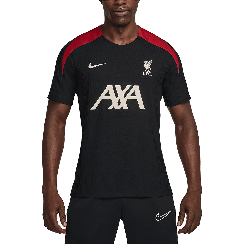 Haut Nike noir Liverpool 2024/25 Advance Strike pour Homme