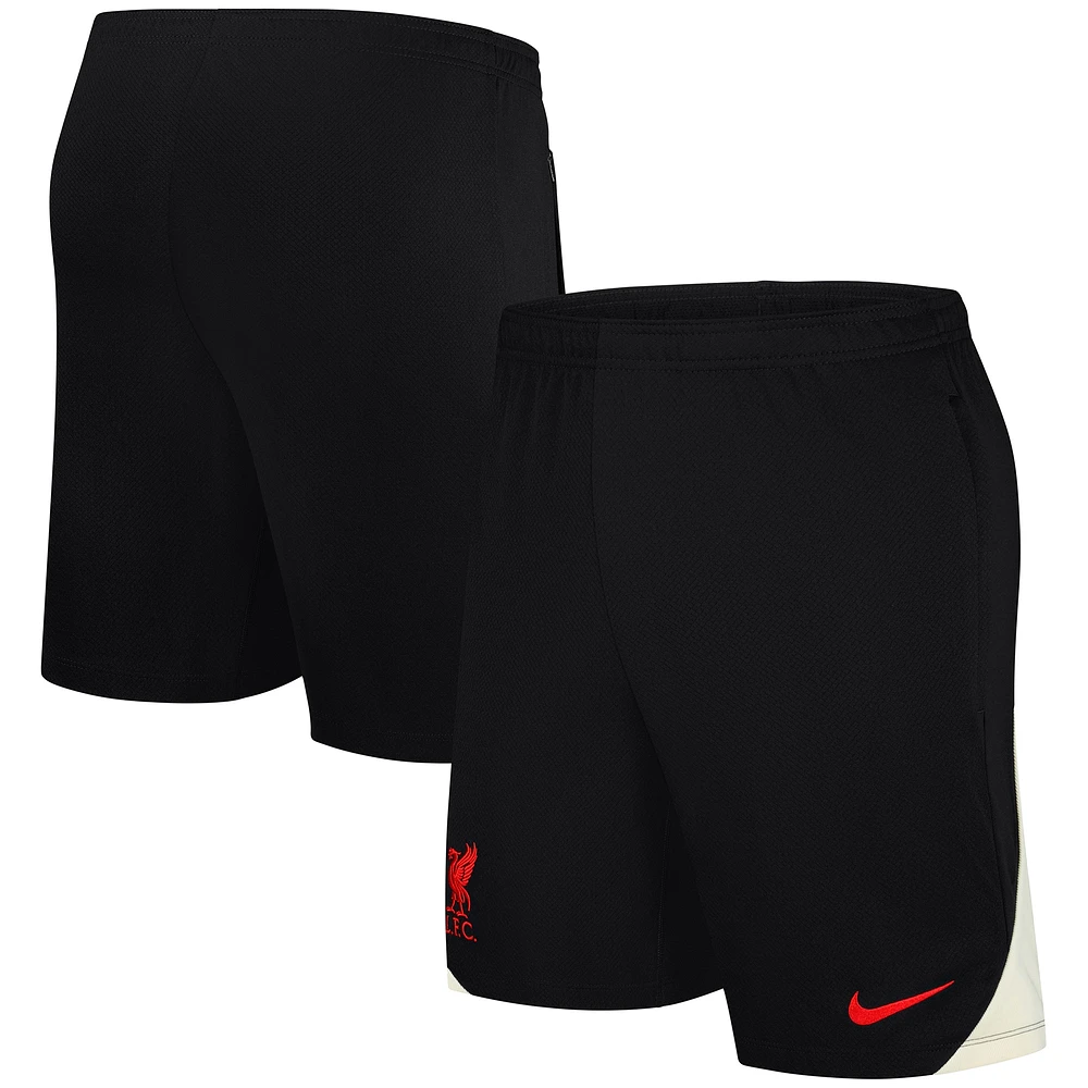 Men's Nike Black Liverpool 2024/25 Strike Performance Shorts