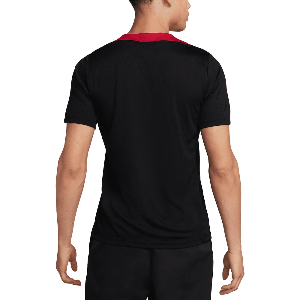 Haut Nike noir Liverpool 2024/25 Strike Performance pour Homme