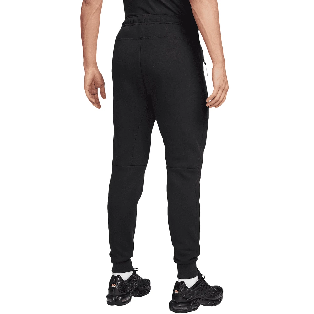 Men's Nike Black Liverpool 2024/25 Tech Fleece Jogger Pants