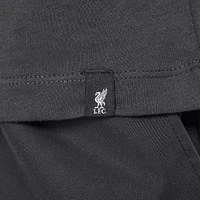 T-shirt Nike noir Liverpool Swoosh pour jeune