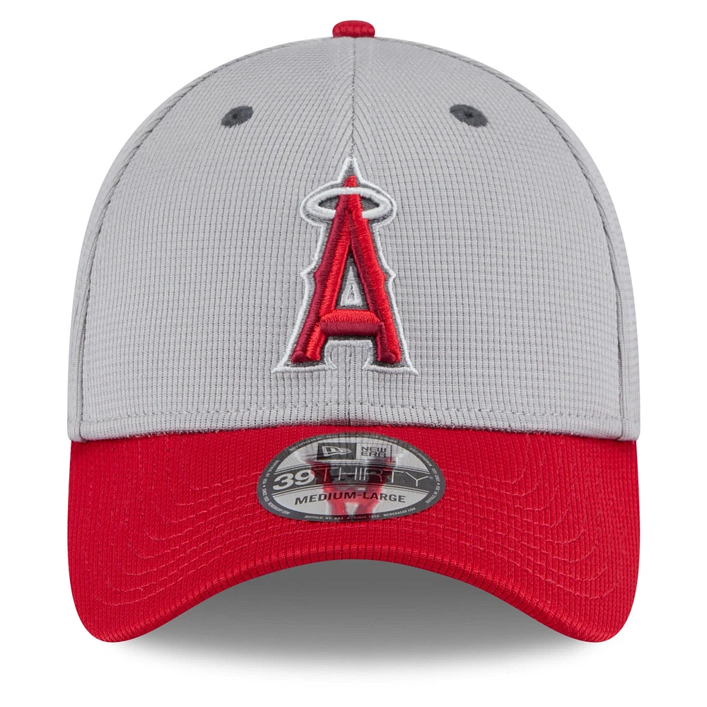 Men's New Era  Gray/Red Los Angeles Angels 2025 Batting Practice 39THIRTY Flex Hat