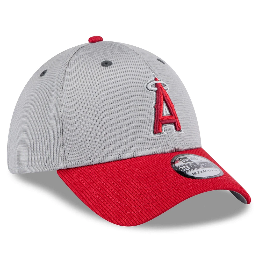 Men's New Era  Gray/Red Los Angeles Angels 2025 Batting Practice 39THIRTY Flex Hat