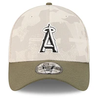 Casquette New Era 39THIRTY Flex beige clair/olive pour homme, Los Angeles Angels 2025, Journée des forces armées