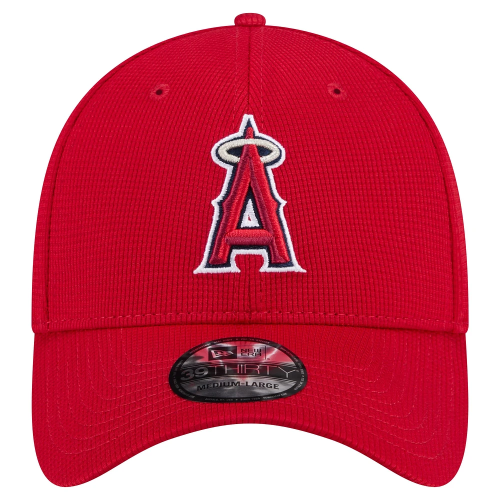 Casquette New Era rouge Los Angeles Angels Active Pivot 39THIRTY Flex pour hommes