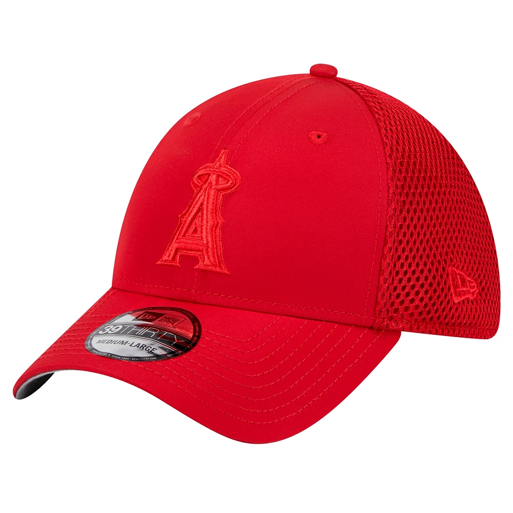 Men's New Era Red Los Angeles Angels Team Tone 39THIRTY Flex Hat