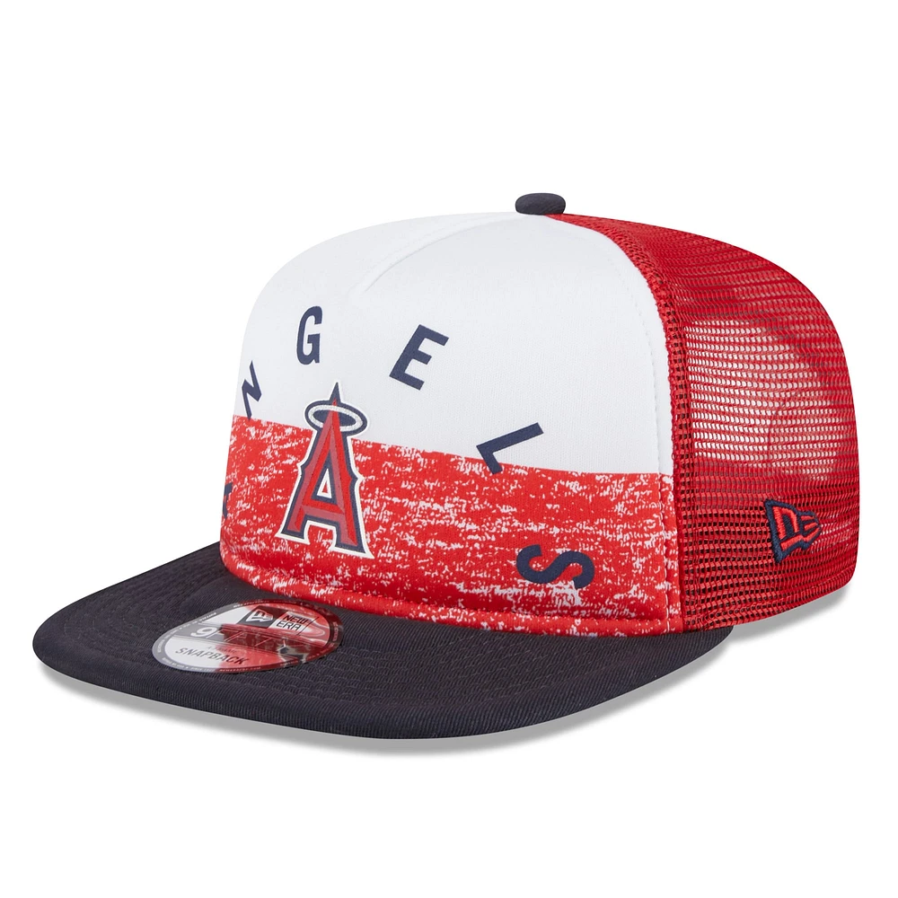 Casquette Trucker 9FIFTY Snapback en mousse sur le devant en mousse de l'équipe Los Angeles Angels New Era pour hommes, blanc/rouge