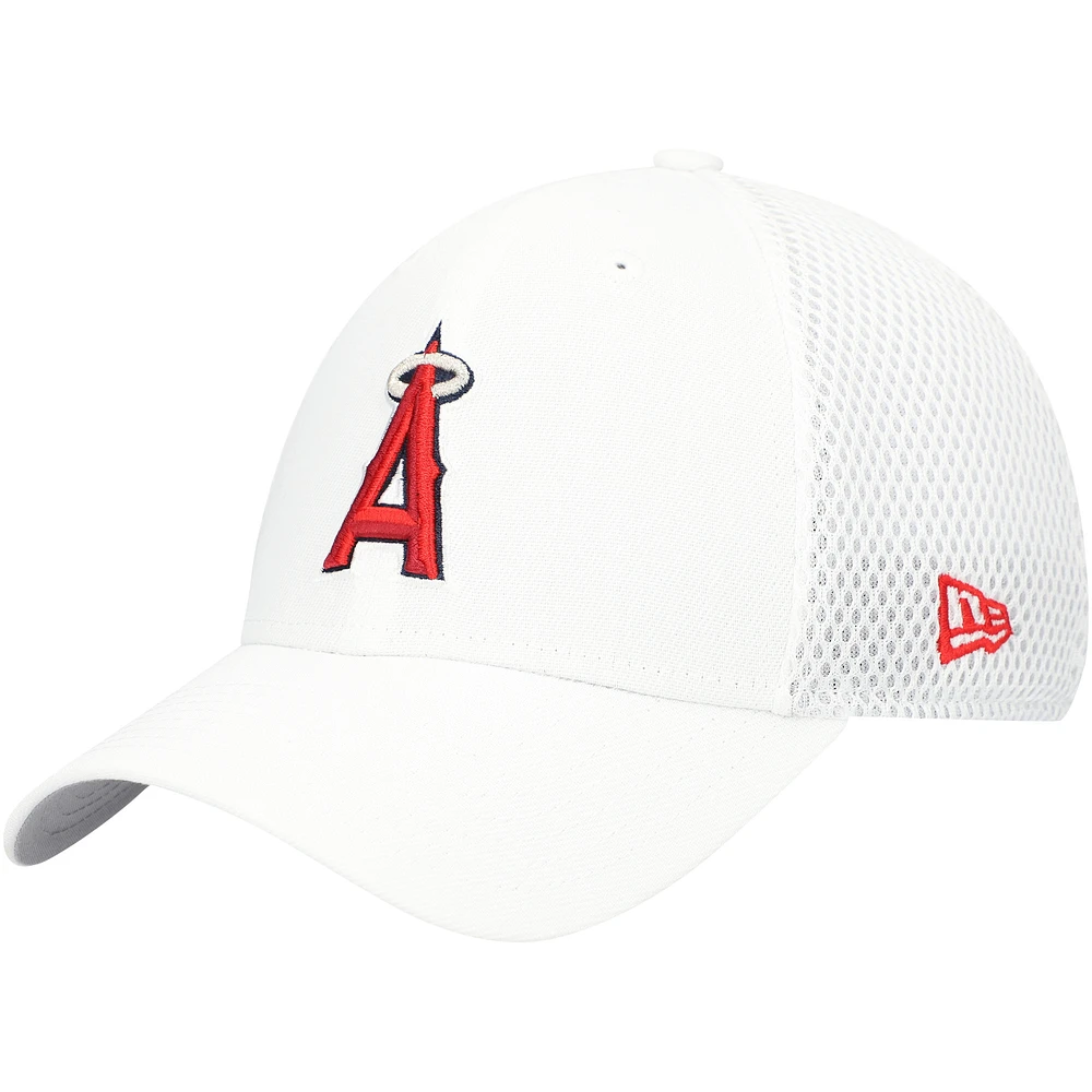 Men's New Era White Los Angeles Angels REPREVE Neo 39THIRTY Flex Hat