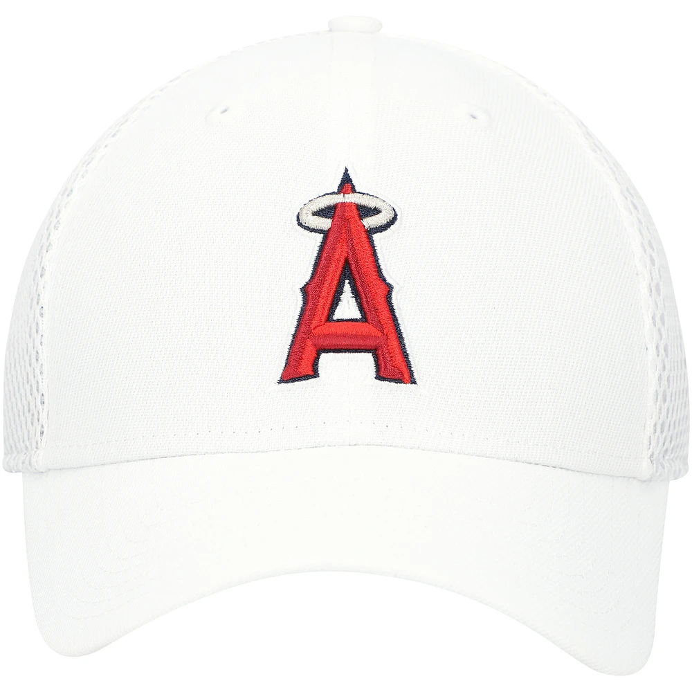 Men's New Era White Los Angeles Angels REPREVE Neo 39THIRTY Flex Hat