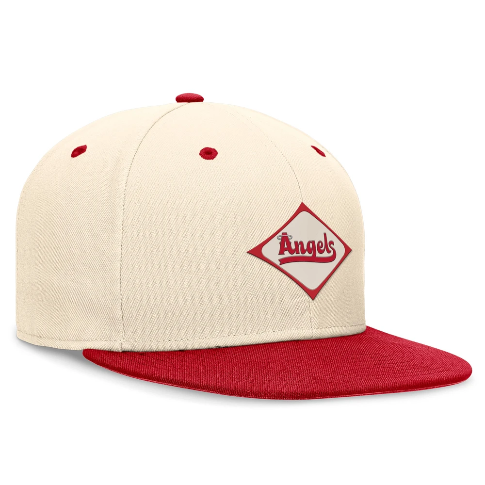 Casquette ajustée Nike Los Angeles Angels City Connect True pour homme, naturel/rouge