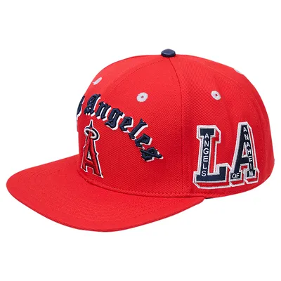 Los Angeles Angels Pro Standard 2002 World Series Old English Snapback Hat - Red