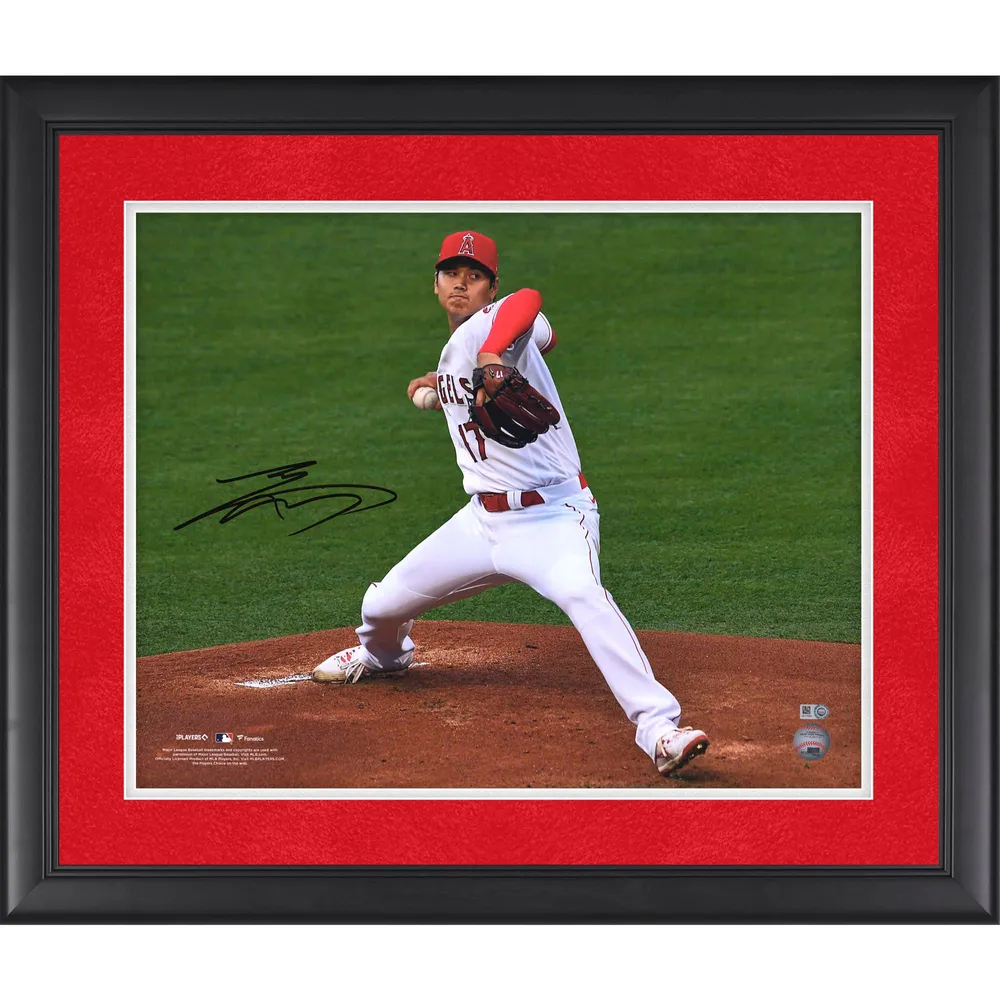 Lids Shohei Ohtani Los Angeles Angels Fanatics Authentic Framed Autographed  16 x 20 Pitching Photograph with Suede Matting