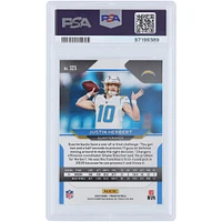 Carte de recrue authentifiée 9/10 Panini Prizm Light Blue Ink #325 PSA autographiée par Justin Herbert des Los Angeles Chargers 2020