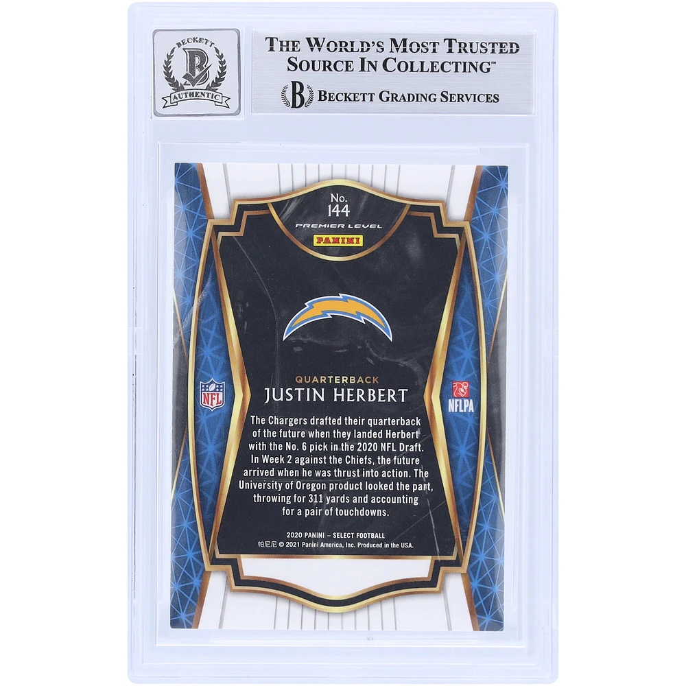 Justin Herbert Los Angeles Chargers Carte de recrue Panini Select #144 2020 autographiée Beckett Fanatics Witnessed Authenticated 9/10 Rookie