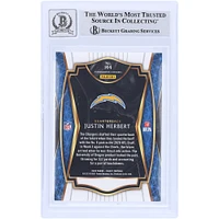 Justin Herbert Los Angeles Chargers Carte de recrue Panini Select #144 2020 autographiée Beckett Fanatics Witnessed Authenticated 9/10 Rookie