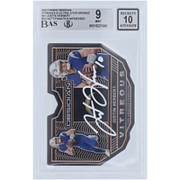 Carte autographiée 2021 Panini Obsidian Etch Orange White Paint #V-21 #/25 Beckett Fanatics Witnessed Authenticated 9/10 de Justin Herbert Los Angeles Chargers