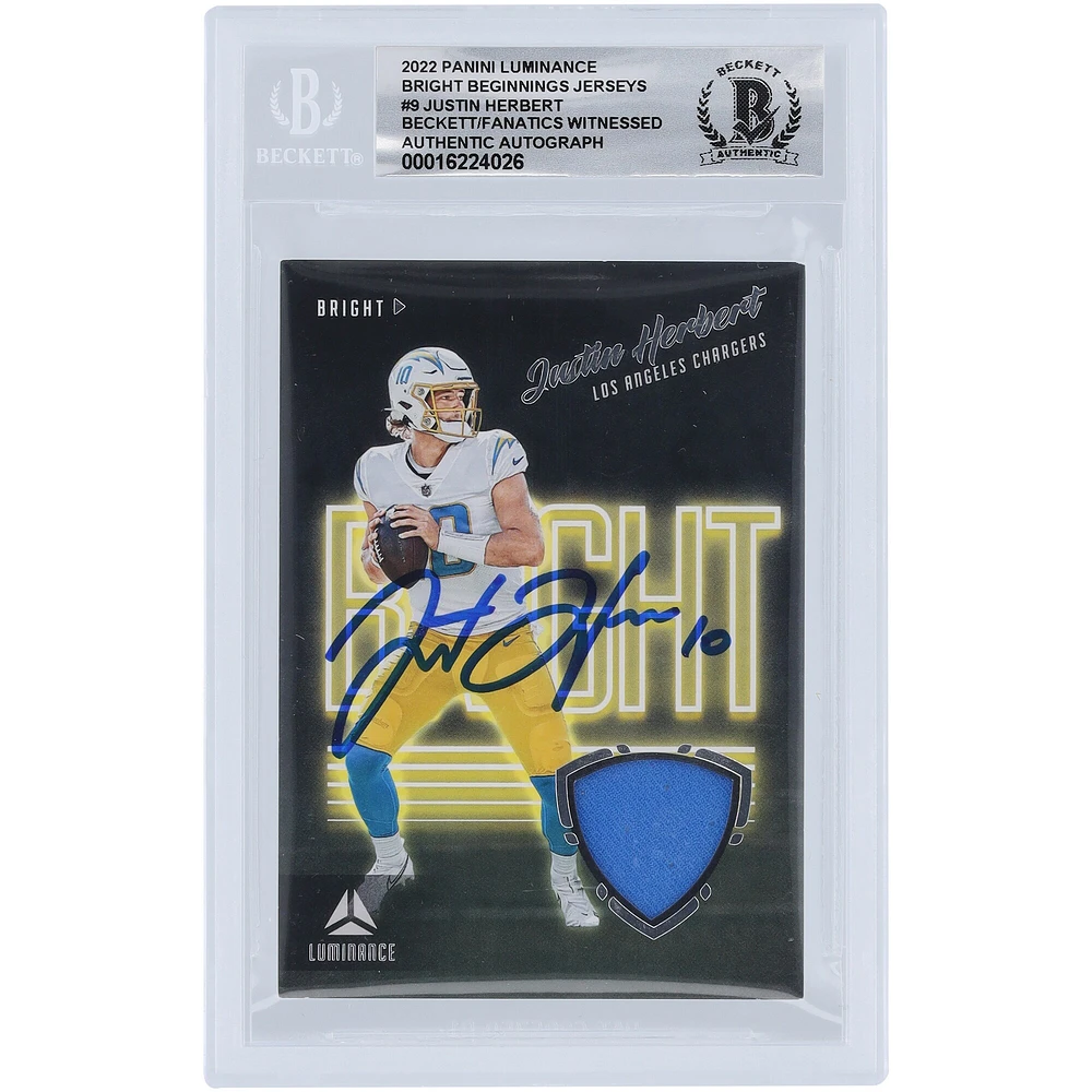 Carte Panini Luminance Relic #BBE-JHE 2022 autographiée par Justin Herbert des Los Angeles Chargers, carte Beckett Fanatics authentifiée 10