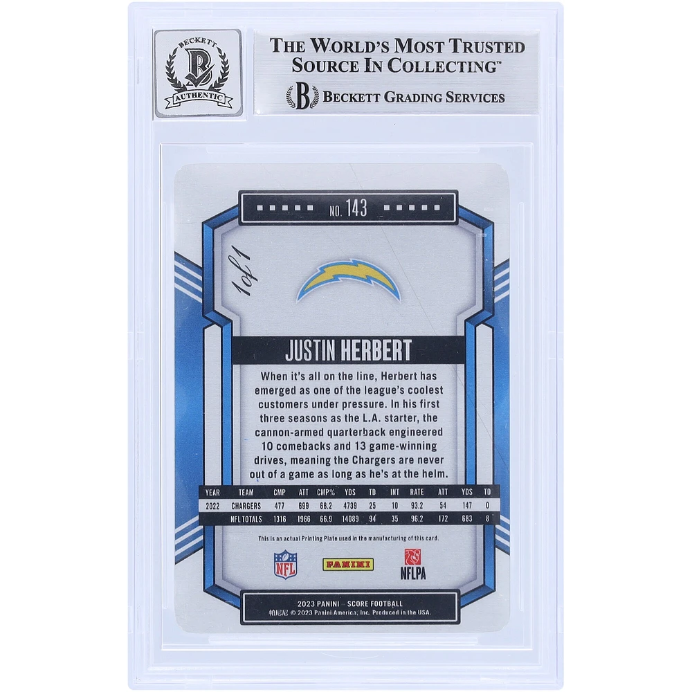 Justin Herbert Los Angeles Chargers Plaque d'impression de score Panini 2023 autographiée n° 143 n° 1/1 Beckett Fanatics Witnessed Authenticated 10 Card
